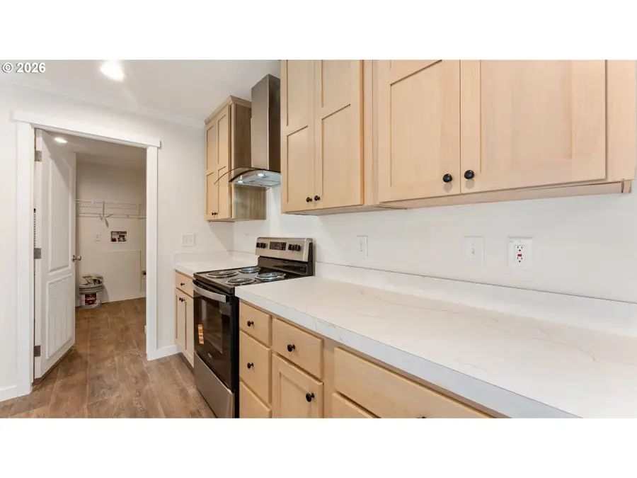 360 E 6th St E, Coquille, OR 97423 - #3