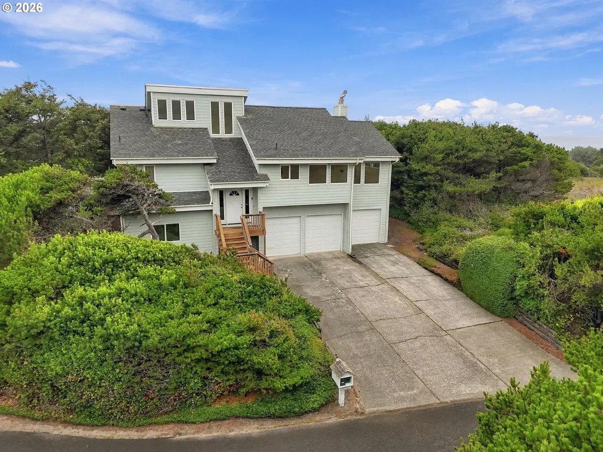 88692 Shoreline Dr, Florence, OR 97439 - #1