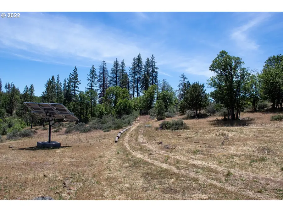 10000 Copco Rd, Ashland, OR 97520 - Image #3