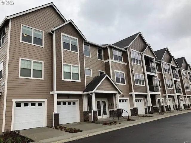 16449 NW Chadwick Way #108, Portland, OR 97229 - Image #1