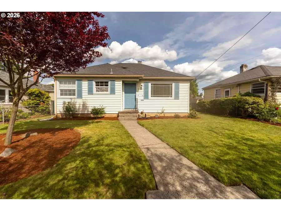 216 SE 75th Ave, Portland, OR 97215 - #3