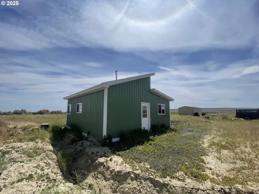 38 Vineyard View Dr, Bickleton, WA 99322 - Image #3