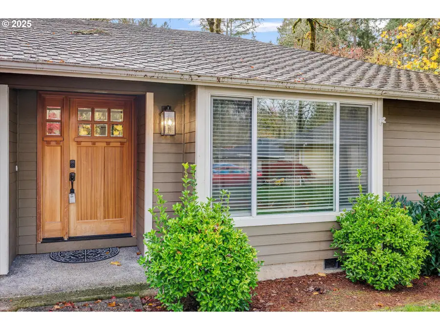 18434 Sandpiper Cir, Lake Oswego, OR 97035 - Image #3