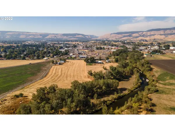 61993 Quail Rd, LaGrande, OR 97850