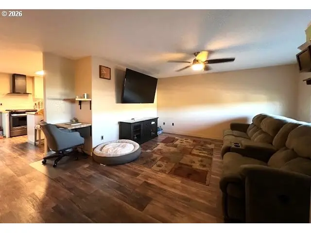 234 Little Valley Rd, Roseburg, OR 97471 - Image #2