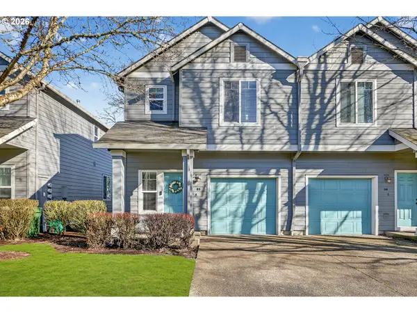 810 E 9th St #B5, Newberg, OR 97132