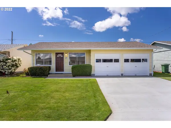 1237 Quinn Rd, Woodburn, OR 97071