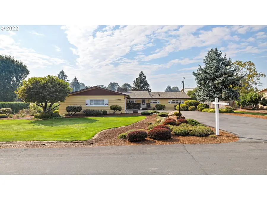 32008 Moss St, Lebanon, OR 97355 - Image #2
