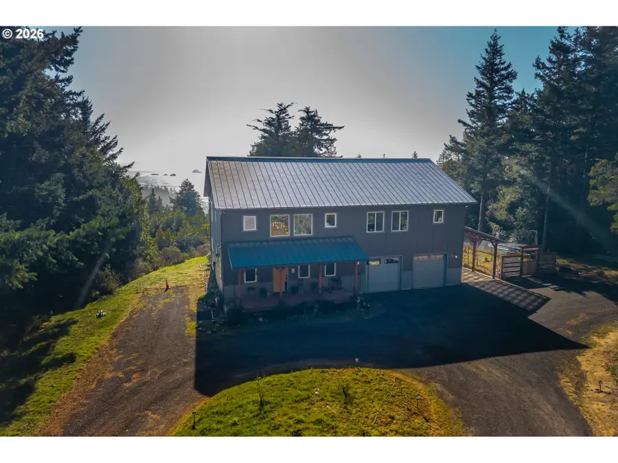 1250 Deady St, Port Orford, OR 97465 - #2