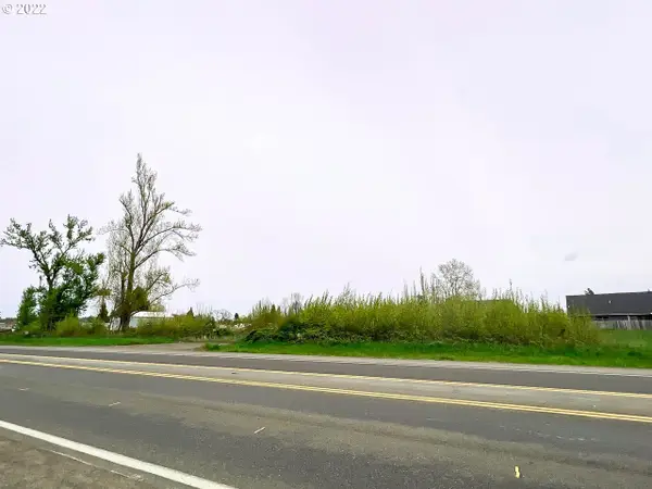 0 N 1st St, Silverton, OR 97381