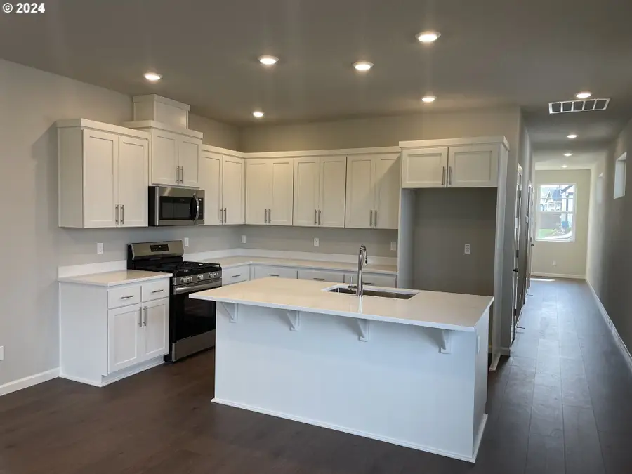 1483 Logan Pkwy, Albany, OR 97322 - Image #3