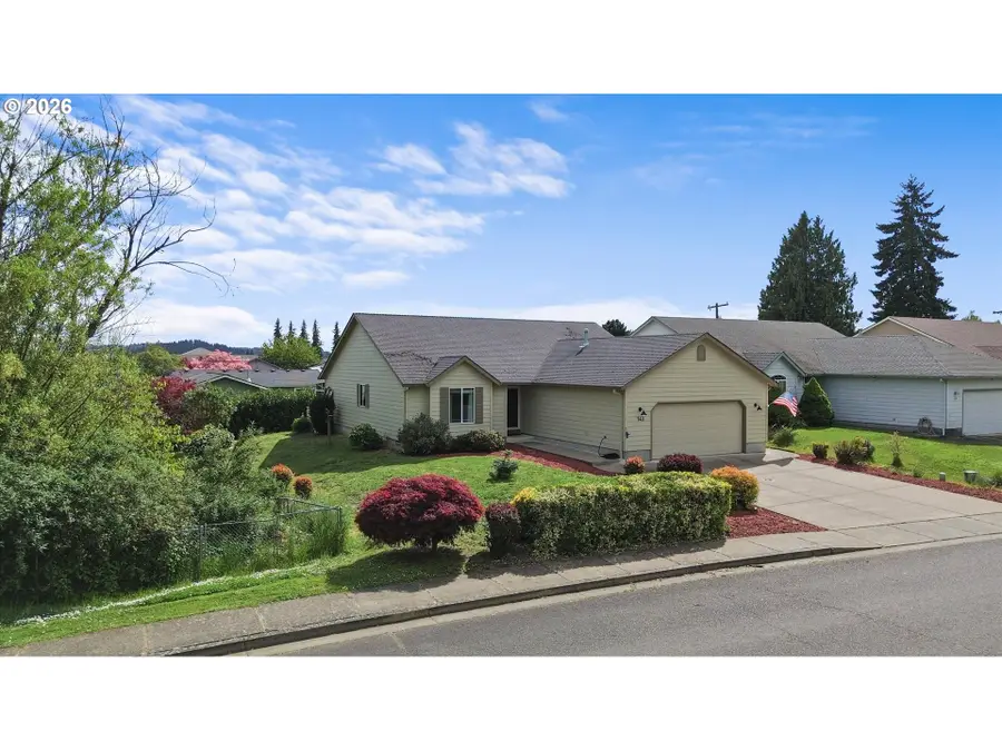 143 NW Elderberry Ln, Dallas, OR 97338 - #3