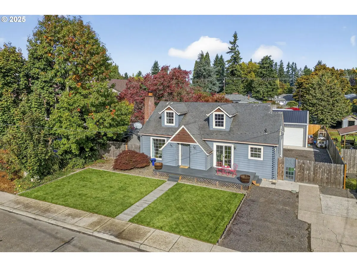 318 NE 9th Ave, Canby, OR 97013 - Image #1