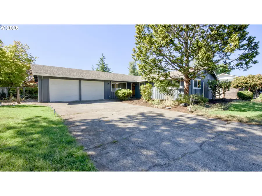 1035 NW 20th St, McMinnville, OR 97128 - #2