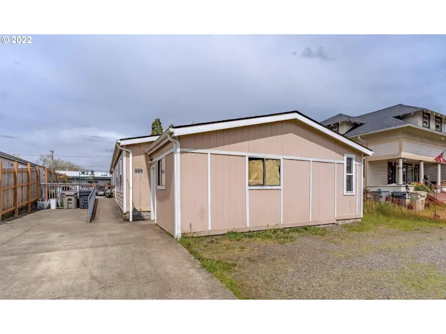 955 SW 21st Ave, Albany, OR 97321 - Image #2
