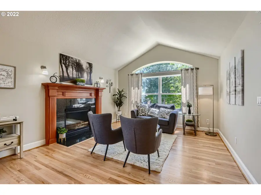 3769 NE 203rd Ave, Fairview, OR 97024 - Image #2