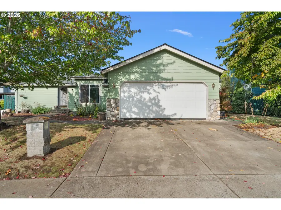 5367 Olympic Cir, Eugene, OR 97402 - #3