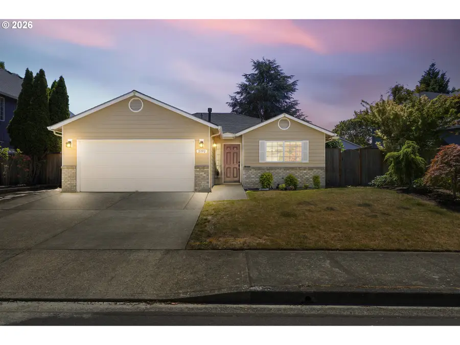 2192 SE Nordlund Ct, Hillsboro, OR 97123 - #2