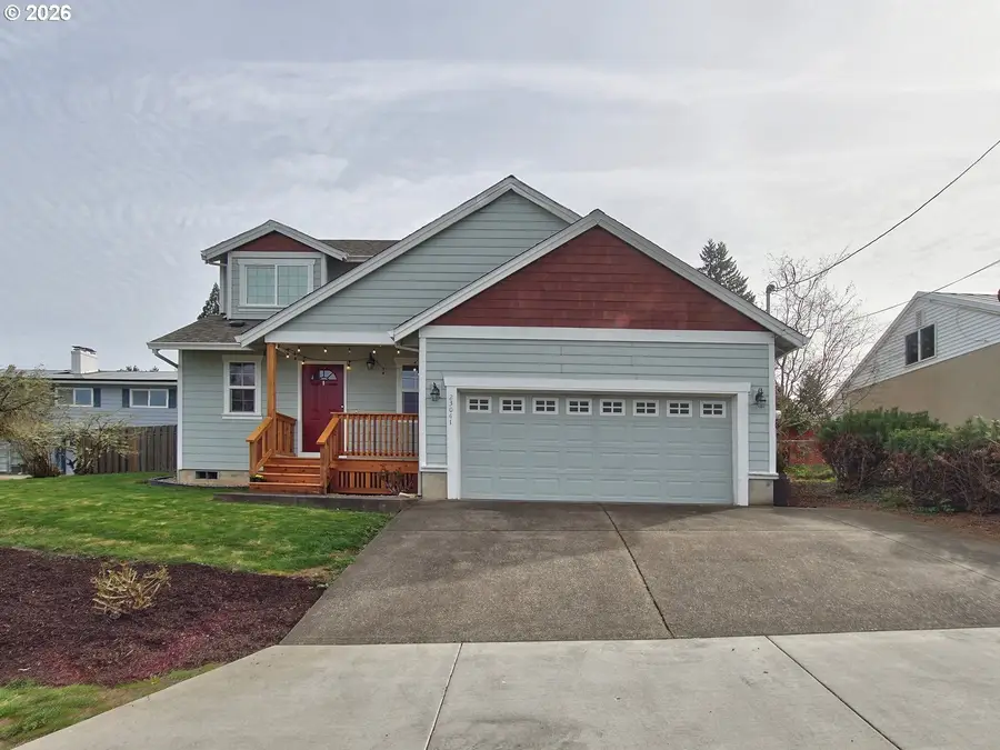23041 SW Schamburg Dr, Sherwood, OR 97140 - #3