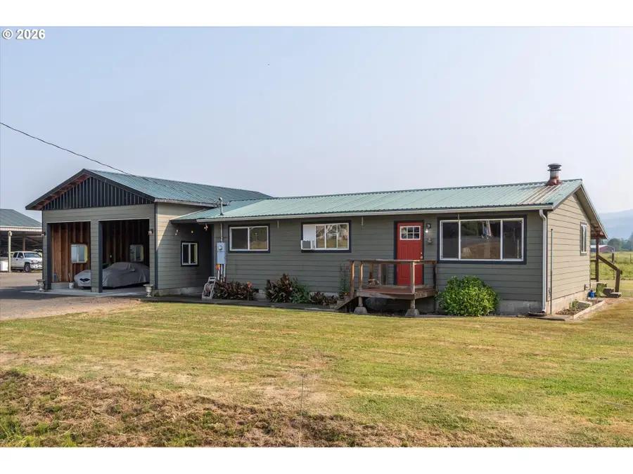 126 W Sunny Sands Rd, Cathlamet, WA 98612 - #2