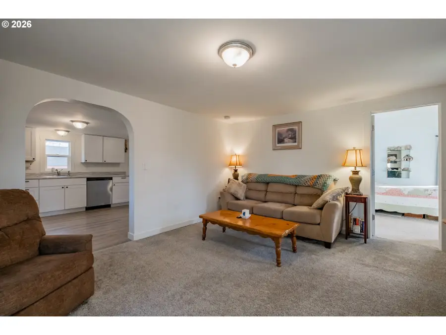 269 S 2nd St, Lebanon, OR 97355 - Image #3