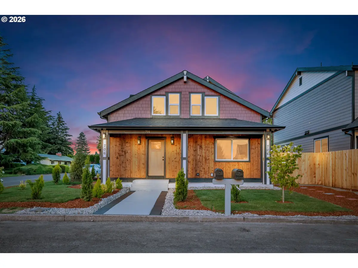 706 S 8th Ave, Cornelius, OR 97113 - #1
