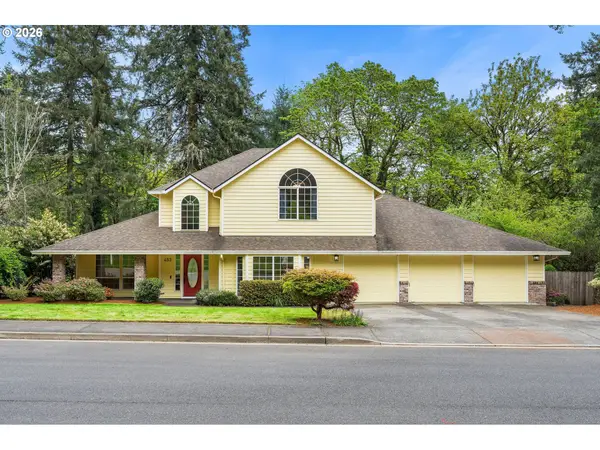 453 E Stonecreek Dr, LaCenter, WA 98629