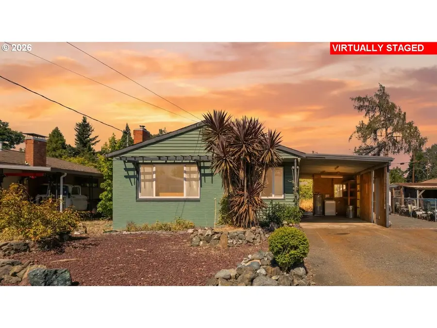 324 W Berdine St, Roseburg, OR 97471 - #2