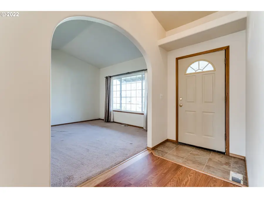 5246 Austin Way, Eugene, OR 97402 - Image #2