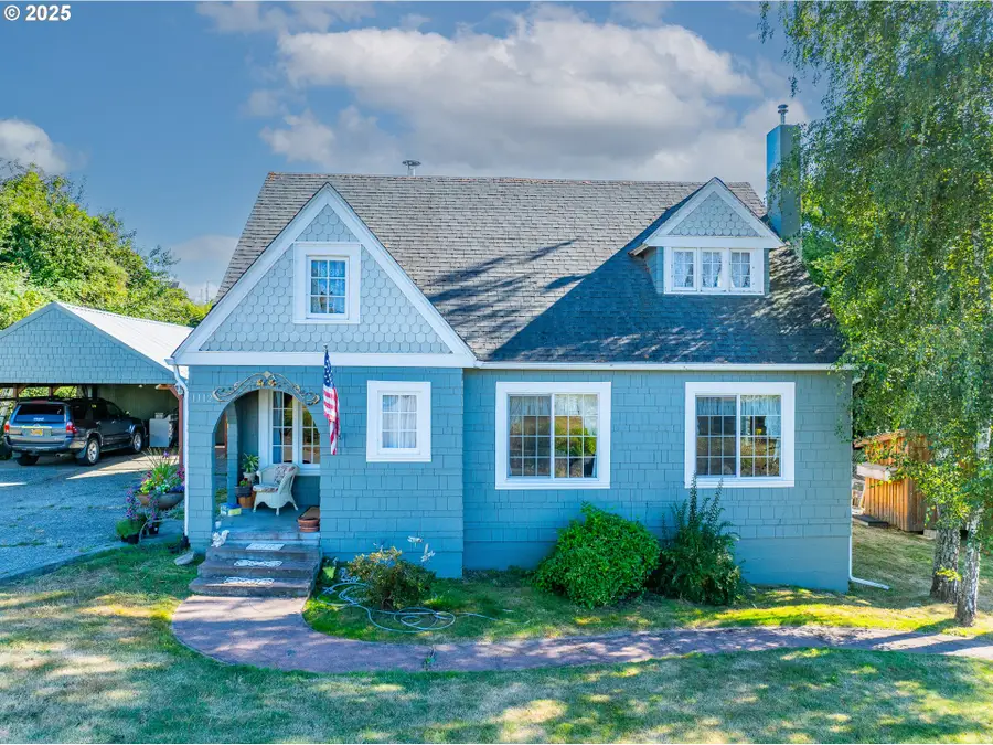 1112 Spruce St, Myrtle Point, OR 97458 - Image #2