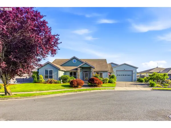 867 Corsair Dr, Independence, OR 97351