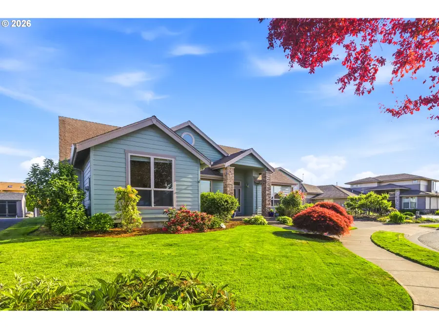 867 Corsair Dr, Independence, OR 97351 - #2