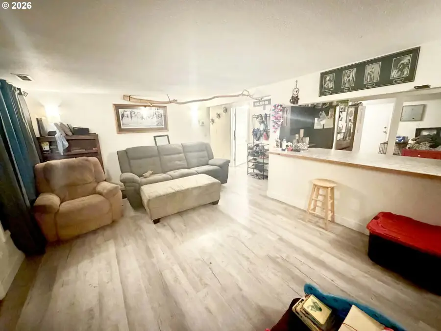 147 SE Pete Ave, Myrtle Creek, OR 97457 - #3