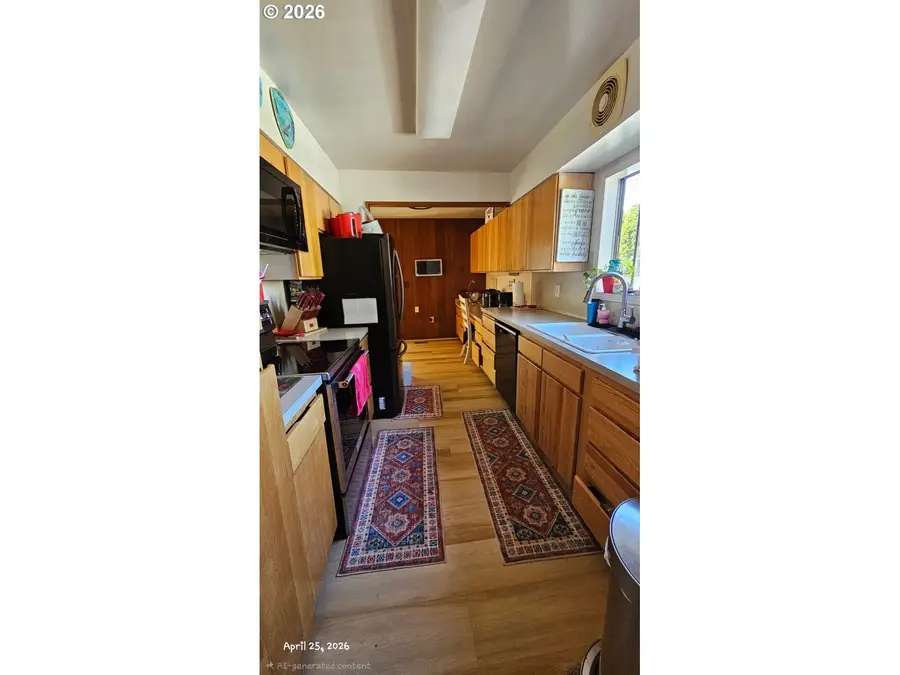 488 Walnut Ln, Eugene, OR 97401 - #3
