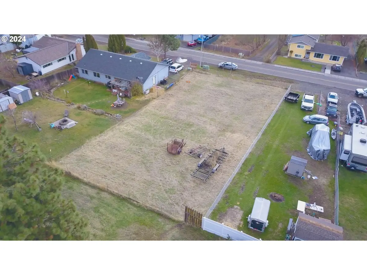 NE High St, Goldendale, WA 98620 - #1