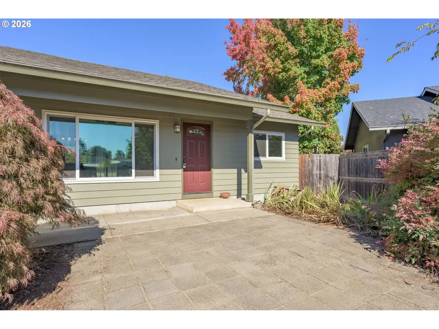 1180 Brockton Pl, Eugene, OR 97404 - #2