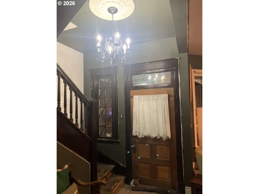 1917 Clifford St, Baker City, OR 97814 - #3