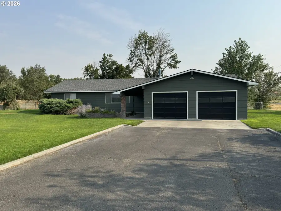 32780 W Spearman Rd, Hermiston, OR 97838 - #2