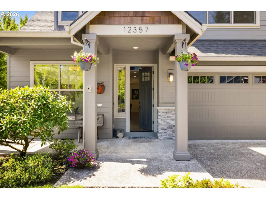12357 Hampton Dr, Oregon City, OR 97045 - #3