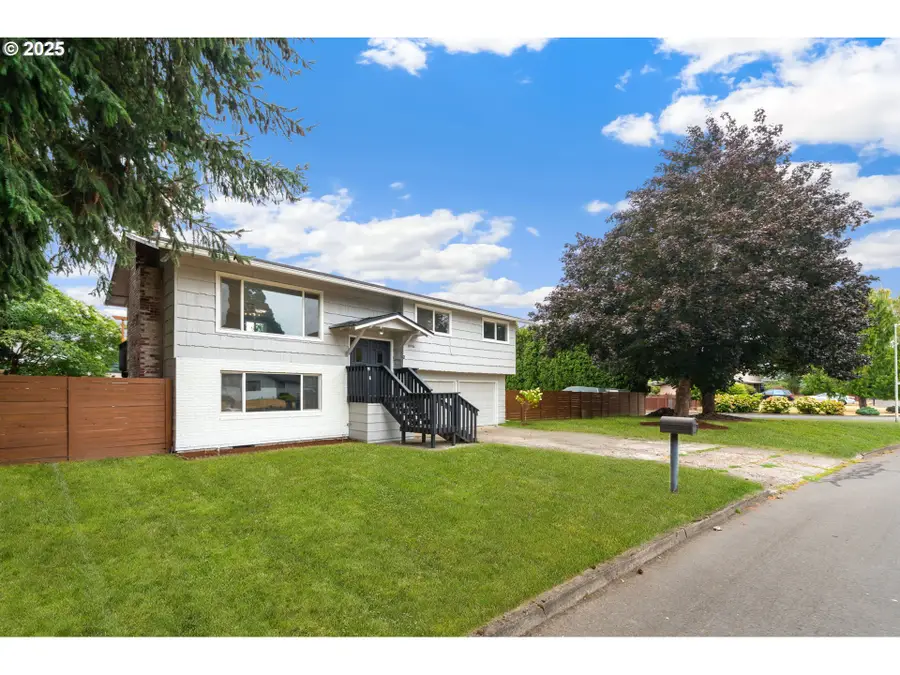 10916 NW 33rd Ave, Vancouver, WA 98685 - Image #2