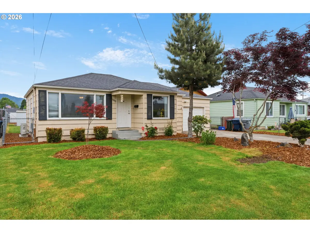 1992 J St, Springfield, OR 97477 - #1
