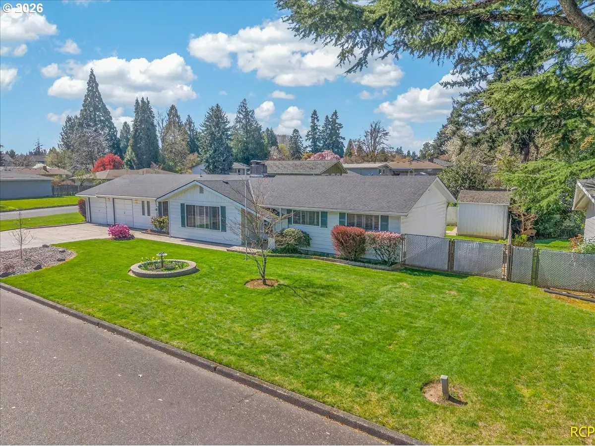 14579 SE Primrose Ave, Milwaukie, OR 97267 - #1