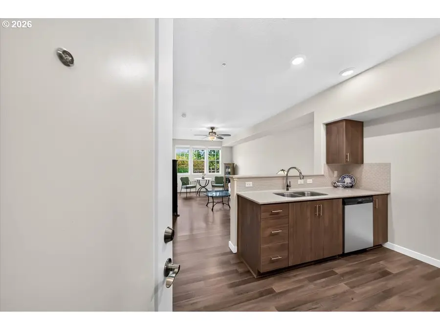 16401 NW Chadwick Way #104, Portland, OR 97229 - #3