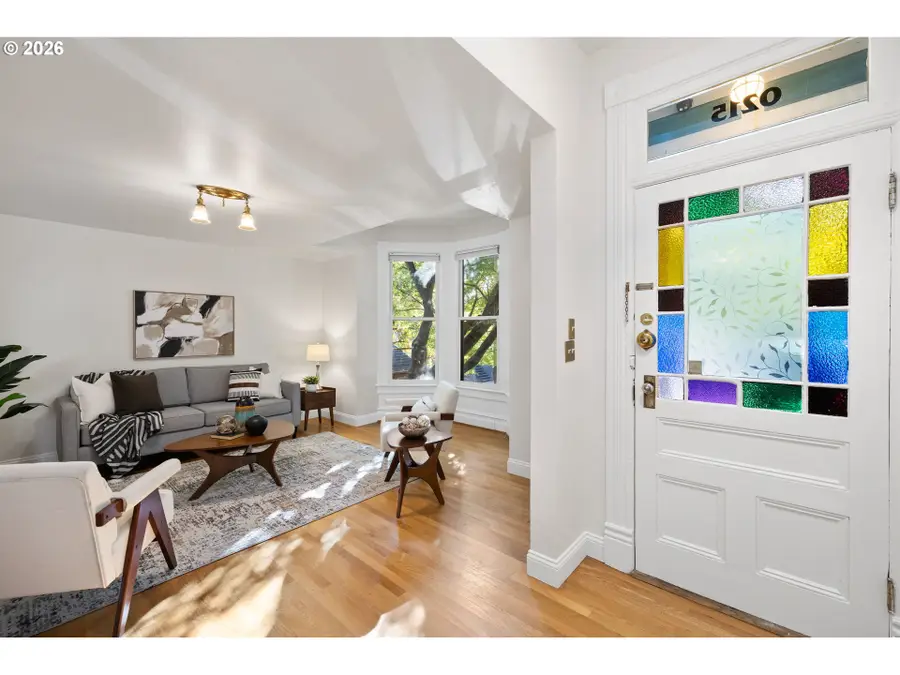215 S Gaines St, Portland, OR 97239 - #3