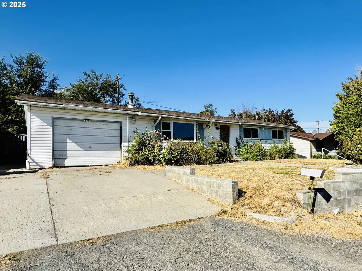 1275 W 1st St, Arlington, OR 97812 - Image #1