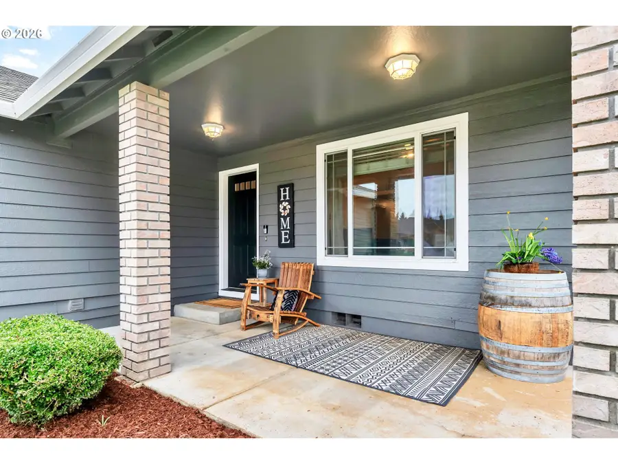 25198 Jake St, Veneta, OR 97487 - #2