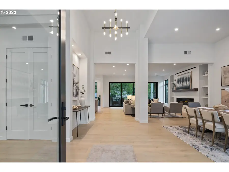 18015 Cardinal Dr, Lake Oswego, OR 97034 - Image #3