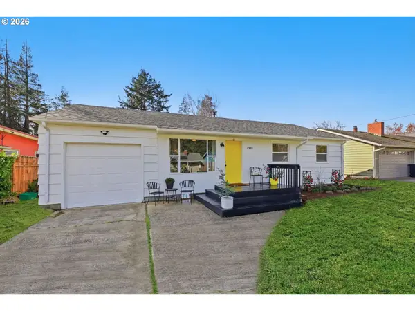 2061 Juniper Ave, CoosBay, OR 97420