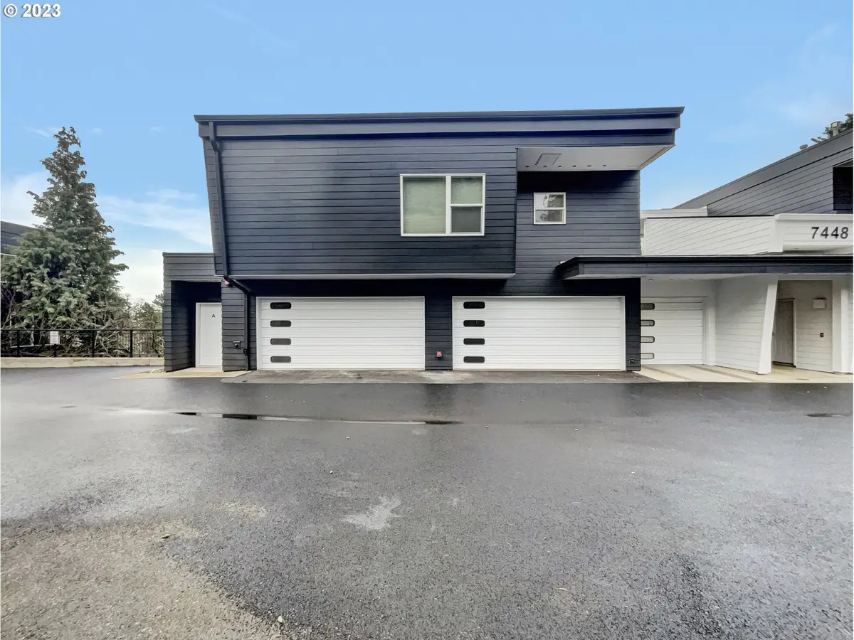 7448 S Virginia Ave #A, Portland, OR 97219 - Image #1