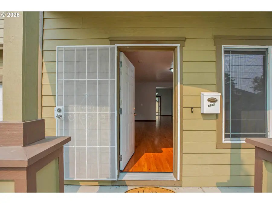 6123 SE 88th Ave, Portland, OR 97266 - #2